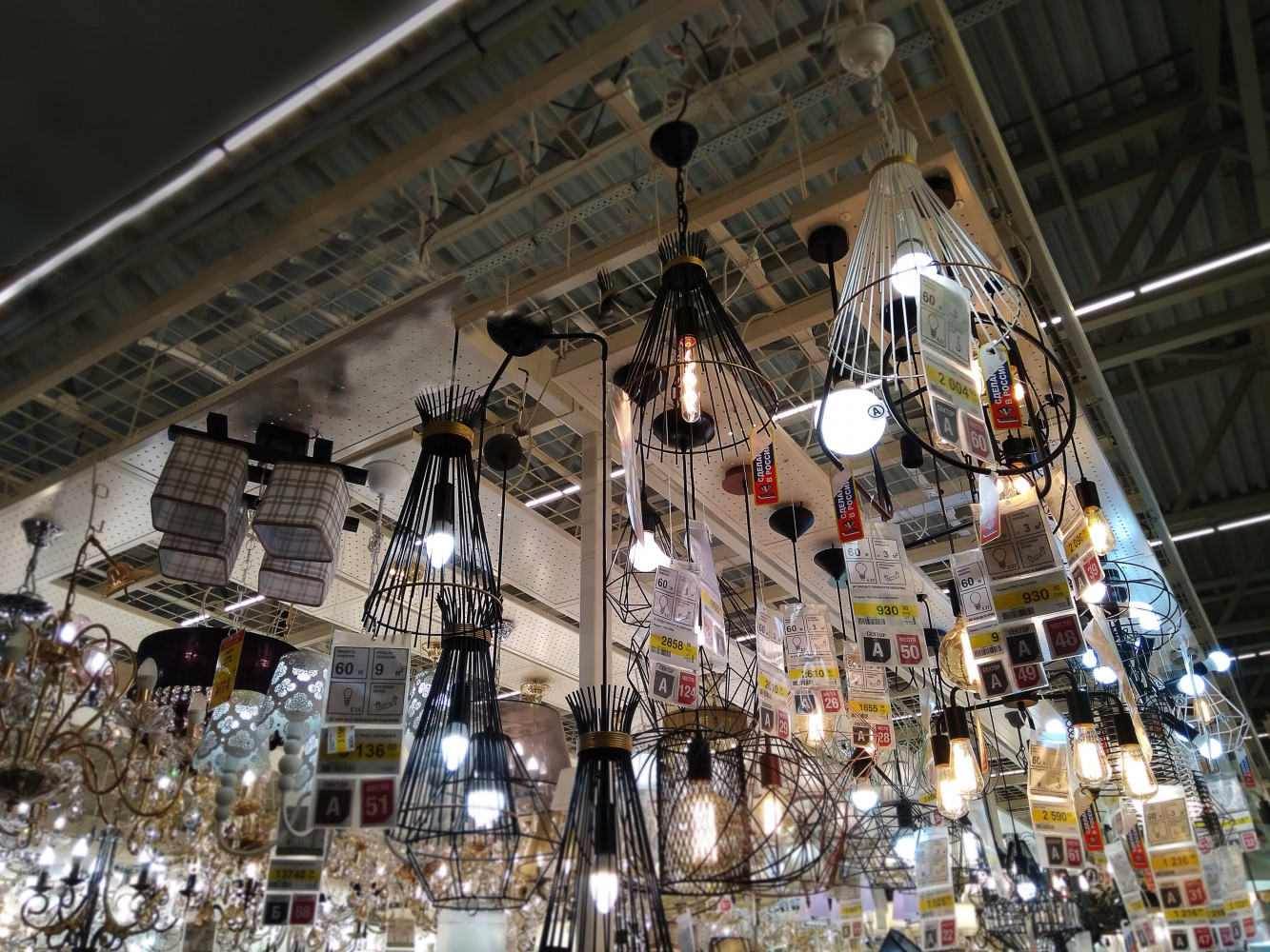 Stend-dlya-svetilnikov